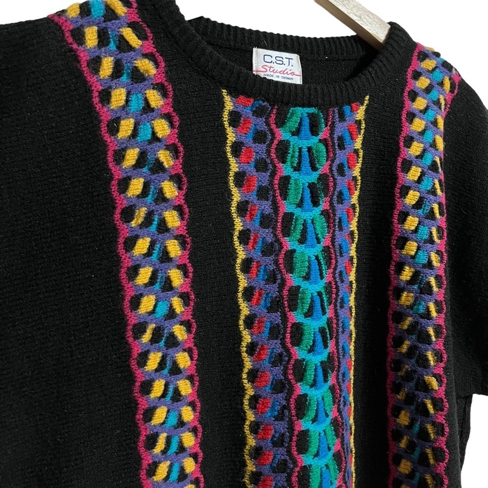 VTG C.S.T Studio Black Sleeveless Knit Sweater Vest Vertical Designs 80 90 Sz S - Picture 2 of 4
